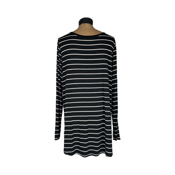 Grace & Lace Long Sleeve Perfect Pocket Tee In Black With White Stripes Size L - Picture 5 of 14